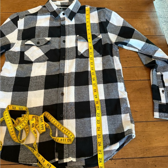Men's SOUTHOUSE Black & White Flannel Long Sleeve Button Down Size Small - Picture 8 of 10